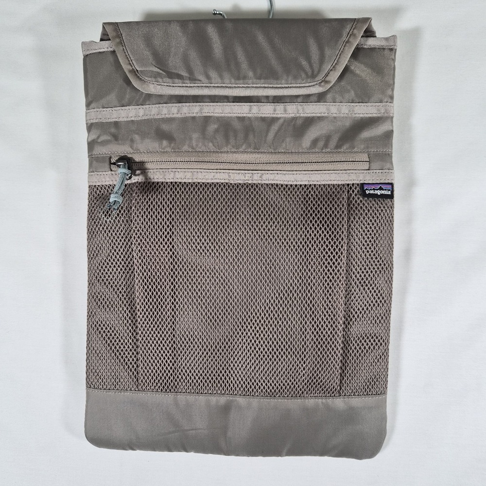 Patagonia Refugio Gray Padded Laptop Tablet Sleeve Bag Case Mesh Zip Pocket 13"